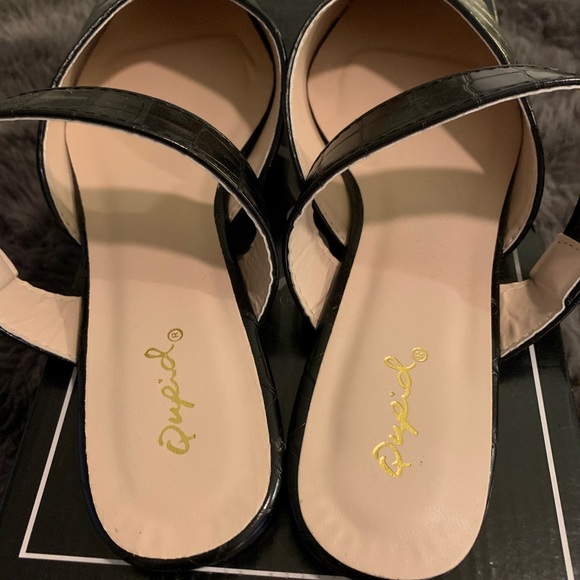 NIB Black Crocodile Style Mules - Picture 3 of 4